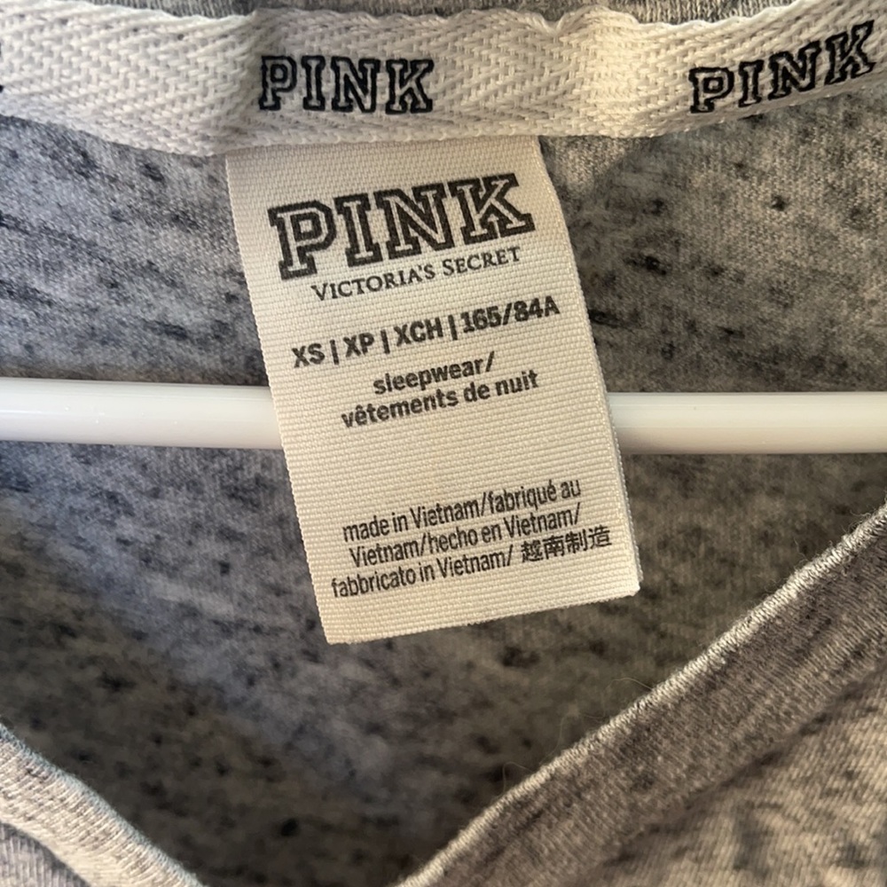 T shirt - Picture 2 of 3